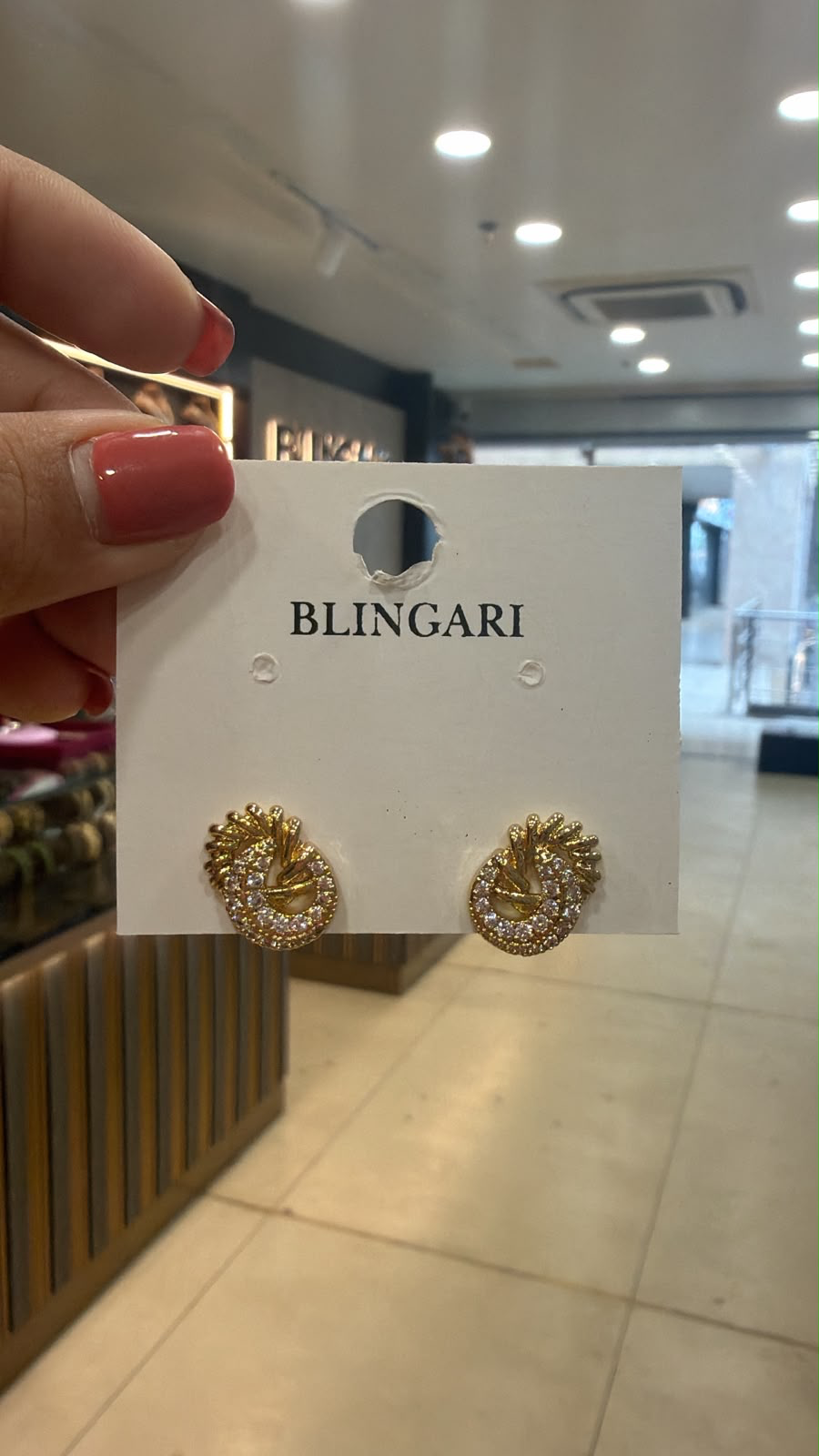 Earring 59026 - - Earrings & Jhumkas - BLINGARI - Media 2