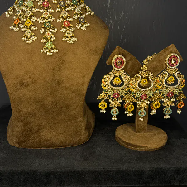 Necklace Set - - Necklaces & Pendants - BLINGARI - Media 1
